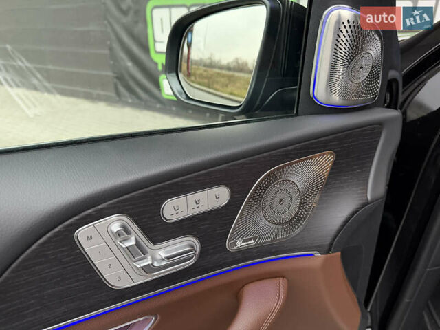 Черный Мерседес ГЛС-Класс, объемом двигателя 2.99 л и пробегом 28 тыс. км за 135000 $, фото 64 на Automoto.ua