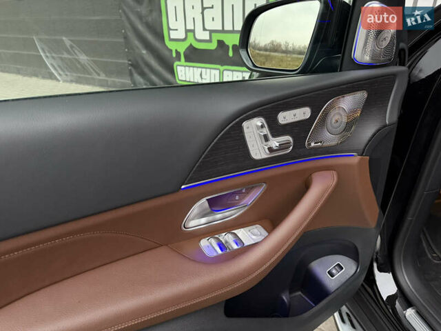 Черный Мерседес ГЛС-Класс, объемом двигателя 2.99 л и пробегом 28 тыс. км за 135000 $, фото 63 на Automoto.ua