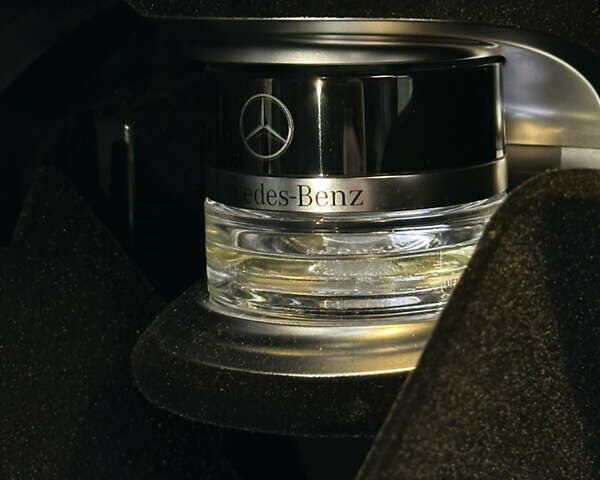 Чорний Мерседес ГЛС-Класс, об'ємом двигуна 3 л та пробігом 49 тис. км за 107000 $, фото 11 на Automoto.ua