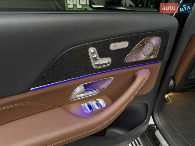 Черный Мерседес ГЛС-Класс, объемом двигателя 2.99 л и пробегом 28 тыс. км за 135000 $, фото 45 на Automoto.ua