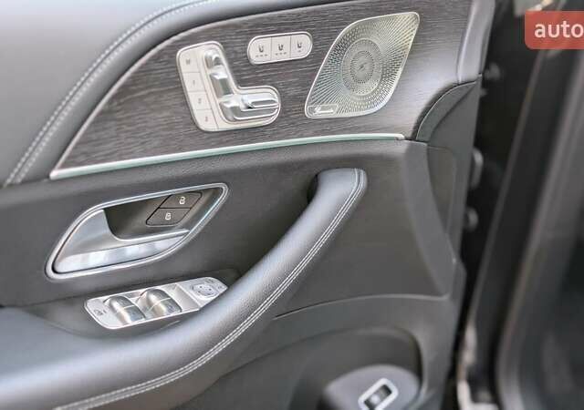 Черный Мерседес ГЛС-Класс, объемом двигателя 2.93 л и пробегом 87 тыс. км за 90712 $, фото 20 на Automoto.ua