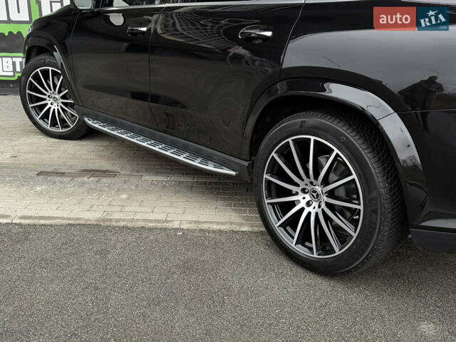 Черный Мерседес ГЛС-Класс, объемом двигателя 2.99 л и пробегом 28 тыс. км за 135000 $, фото 70 на Automoto.ua