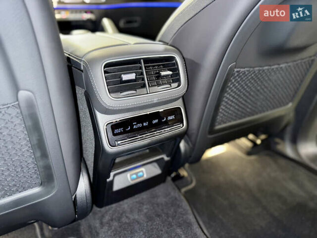 Черный Мерседес ГЛС-Класс, объемом двигателя 4 л и пробегом 14 тыс. км за 206000 $, фото 32 на Automoto.ua