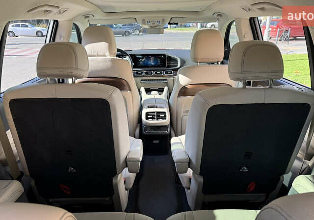 Красный Мерседес ГЛС-Класс, объемом двигателя 3.98 л и пробегом 83 тыс. км за 80000 $, фото 18 на Automoto.ua