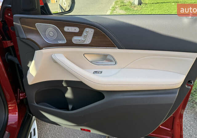 Красный Мерседес ГЛС-Класс, объемом двигателя 3.98 л и пробегом 83 тыс. км за 80000 $, фото 9 на Automoto.ua