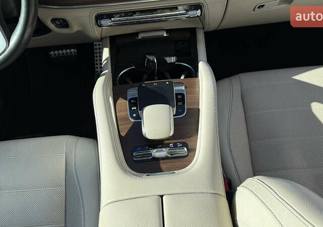 Красный Мерседес ГЛС-Класс, объемом двигателя 3.98 л и пробегом 83 тыс. км за 80000 $, фото 12 на Automoto.ua