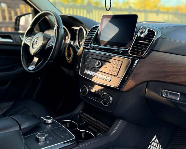 Мерседес ГЛС-Класс, объемом двигателя 3 л и пробегом 190 тыс. км за 39500 $, фото 16 на Automoto.ua