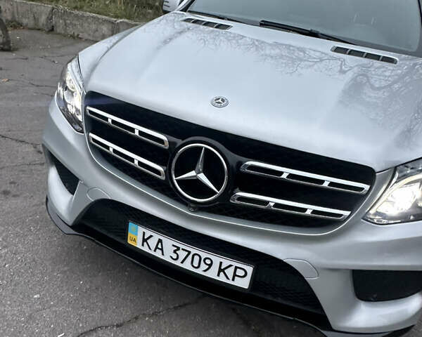 Сірий Мерседес ГЛС-Класс, об'ємом двигуна 3 л та пробігом 177 тис. км за 29900 $, фото 5 на Automoto.ua