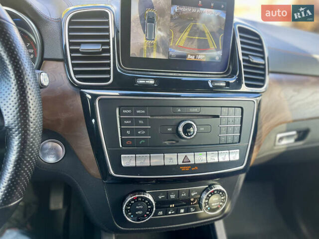 Сірий Мерседес ГЛС-Класс, об'ємом двигуна 3 л та пробігом 167 тис. км за 33777 $, фото 15 на Automoto.ua