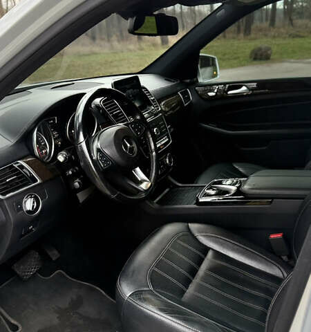 Серый Мерседес ГЛС-Класс, объемом двигателя 3 л и пробегом 100 тыс. км за 29000 $, фото 6 на Automoto.ua