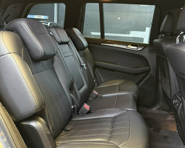 Сірий Мерседес ГЛС-Класс, об'ємом двигуна 3 л та пробігом 116 тис. км за 43999 $, фото 20 на Automoto.ua