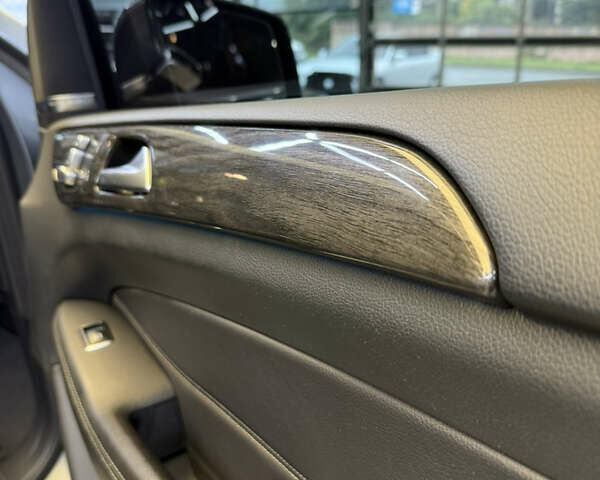 Сірий Мерседес ГЛС-Класс, об'ємом двигуна 3 л та пробігом 116 тис. км за 43999 $, фото 16 на Automoto.ua