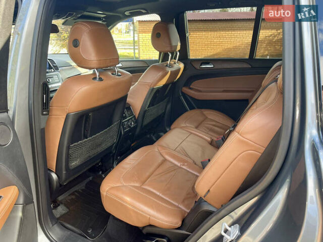 Сірий Мерседес ГЛС-Класс, об'ємом двигуна 3 л та пробігом 167 тис. км за 33777 $, фото 12 на Automoto.ua