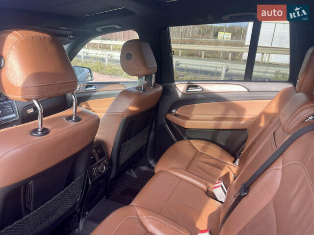 Серый Мерседес ГЛС-Класс, объемом двигателя 3 л и пробегом 162 тыс. км за 32500 $, фото 18 на Automoto.ua