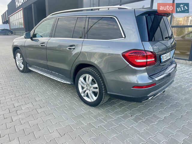 Серый Мерседес ГЛС-Класс, объемом двигателя 3 л и пробегом 162 тыс. км за 32500 $, фото 3 на Automoto.ua