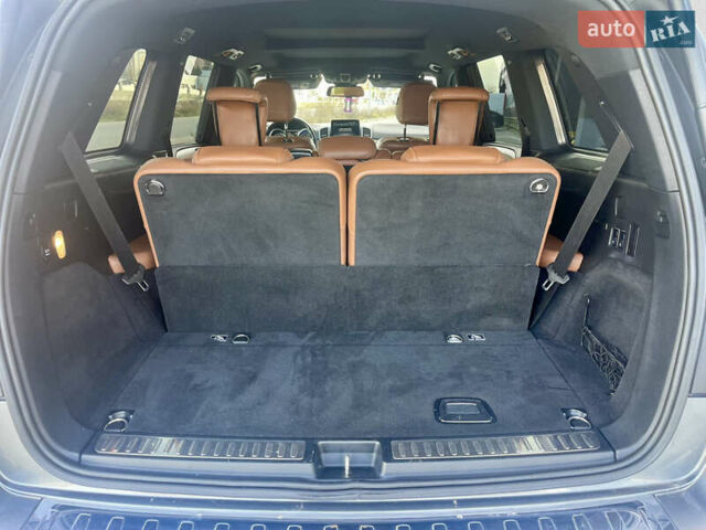 Серый Мерседес ГЛС-Класс, объемом двигателя 3 л и пробегом 162 тыс. км за 32500 $, фото 11 на Automoto.ua