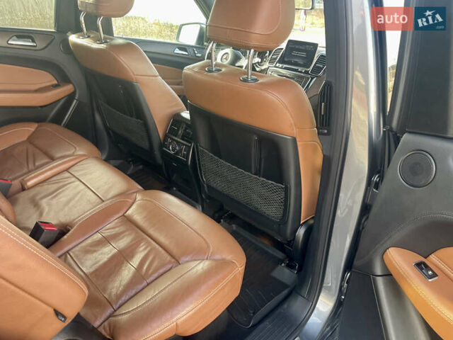 Серый Мерседес ГЛС-Класс, объемом двигателя 3 л и пробегом 162 тыс. км за 32500 $, фото 22 на Automoto.ua