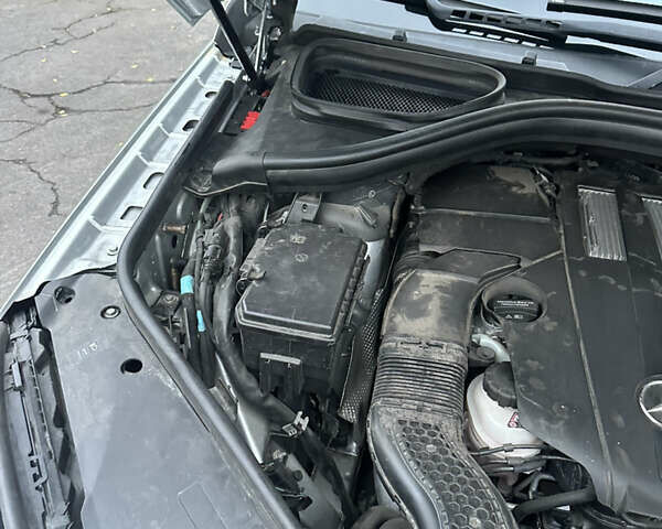 Сірий Мерседес ГЛС-Класс, об'ємом двигуна 3 л та пробігом 177 тис. км за 29900 $, фото 32 на Automoto.ua