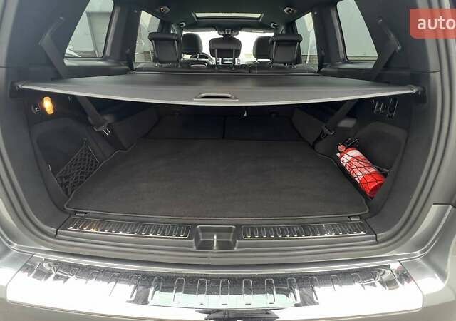 Серый Мерседес ГЛС-Класс, объемом двигателя 3 л и пробегом 39 тыс. км за 49000 $, фото 21 на Automoto.ua