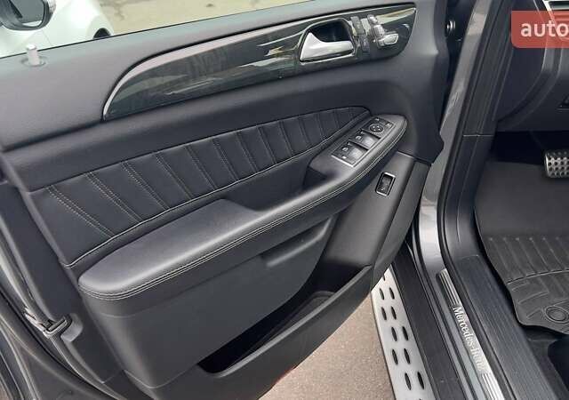 Серый Мерседес ГЛС-Класс, объемом двигателя 3 л и пробегом 39 тыс. км за 49000 $, фото 29 на Automoto.ua