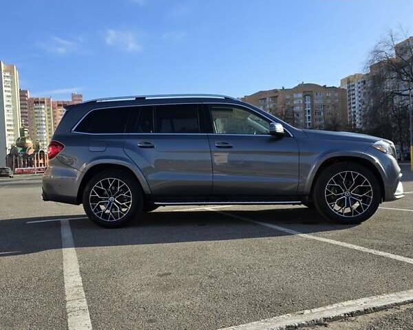 Серый Мерседес ГЛС-Класс, объемом двигателя 3 л и пробегом 110 тыс. км за 45550 $, фото 24 на Automoto.ua