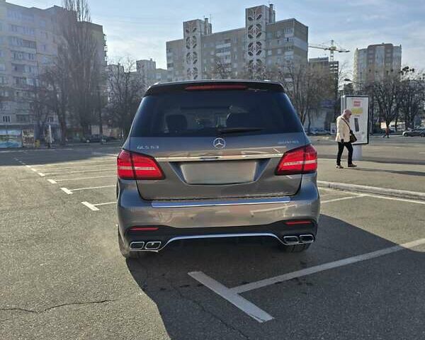 Серый Мерседес ГЛС-Класс, объемом двигателя 3 л и пробегом 110 тыс. км за 45550 $, фото 6 на Automoto.ua