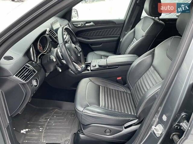 Серый Мерседес ГЛС-Класс, объемом двигателя 3 л и пробегом 39 тыс. км за 49000 $, фото 13 на Automoto.ua
