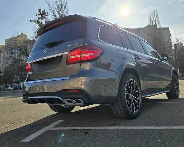 Серый Мерседес ГЛС-Класс, объемом двигателя 3 л и пробегом 110 тыс. км за 45550 $, фото 26 на Automoto.ua