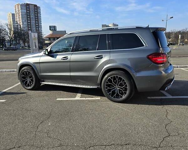 Серый Мерседес ГЛС-Класс, объемом двигателя 3 л и пробегом 110 тыс. км за 45550 $, фото 13 на Automoto.ua