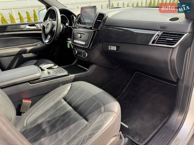 Сірий Мерседес ГЛС-Класс, об'ємом двигуна 3 л та пробігом 211 тис. км за 27500 $, фото 17 на Automoto.ua