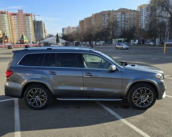 Серый Мерседес ГЛС-Класс, объемом двигателя 3 л и пробегом 110 тыс. км за 45550 $, фото 23 на Automoto.ua