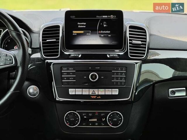 Серый Мерседес ГЛС-Класс, объемом двигателя 3 л и пробегом 91 тыс. км за 39000 $, фото 33 на Automoto.ua