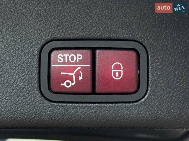 Серый Мерседес ГЛС-Класс, объемом двигателя 3 л и пробегом 91 тыс. км за 39000 $, фото 54 на Automoto.ua