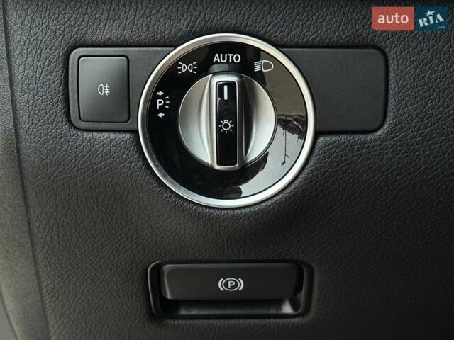 Серый Мерседес ГЛС-Класс, объемом двигателя 3 л и пробегом 91 тыс. км за 39000 $, фото 43 на Automoto.ua