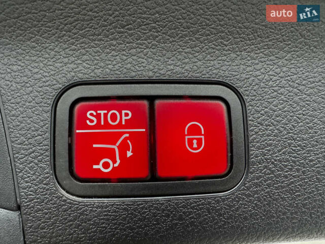 Серый Мерседес ГЛС-Класс, объемом двигателя 3 л и пробегом 77 тыс. км за 55555 $, фото 28 на Automoto.ua