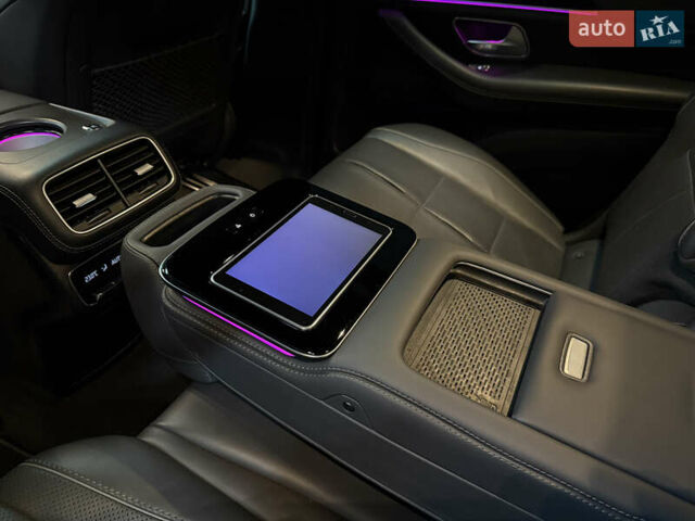 Серый Мерседес ГЛС-Класс, объемом двигателя 2.93 л и пробегом 104 тыс. км за 78500 $, фото 33 на Automoto.ua