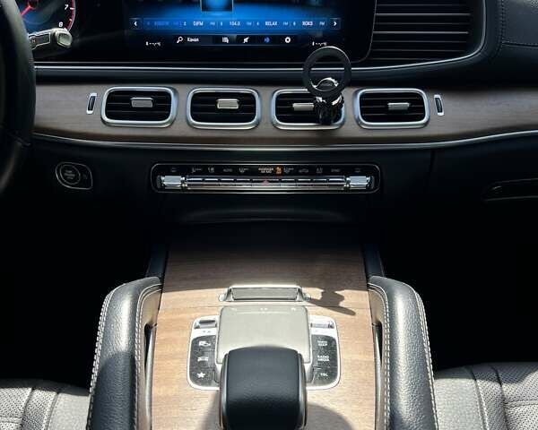 Мерседес ГЛС-Класс 2019 в Киеве на Automoto.ua Серый Мерседес ГЛС-Класс, объемом двигателя 3 л и пробегом 63 тыс. км за 67999 $, фото 19 на Automoto.ua