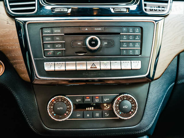 Серый Мерседес ГЛС-Класс, объемом двигателя 2.99 л и пробегом 183 тыс. км за 48500 $, фото 31 на Automoto.ua