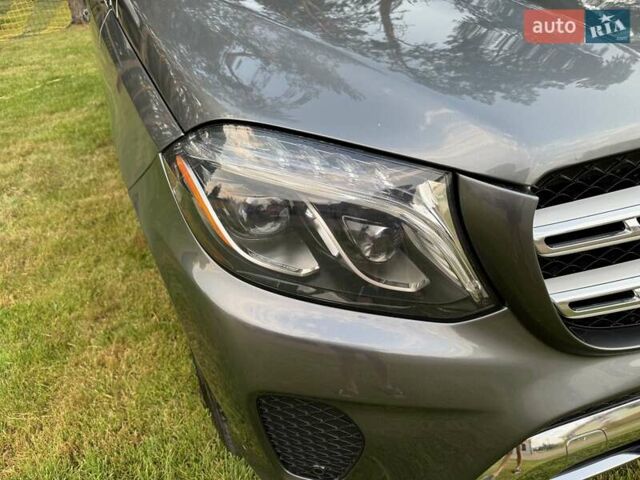 Мерседес ГЛС-Класс 2019 у Полтаві на Automoto.ua Сірий Мерседес ГЛС-Класс, об'ємом двигуна 3 л та пробігом 73 тис. км за 50200 $, фото 26 на Automoto.ua