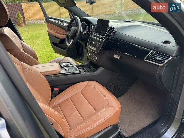 Мерседес ГЛС-Класс 2019 у Полтаві на Automoto.ua Сірий Мерседес ГЛС-Класс, об'ємом двигуна 3 л та пробігом 73 тис. км за 50200 $, фото 6 на Automoto.ua