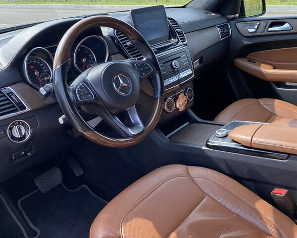 Серый Мерседес ГЛС-Класс, объемом двигателя 2.99 л и пробегом 183 тыс. км за 48500 $, фото 16 на Automoto.ua