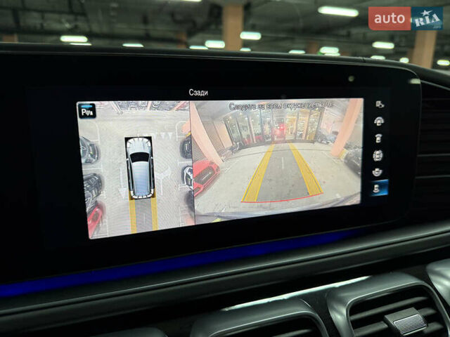 Серый Мерседес ГЛС-Класс, объемом двигателя 2.93 л и пробегом 104 тыс. км за 78500 $, фото 58 на Automoto.ua