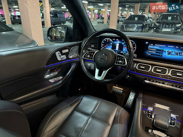 Серый Мерседес ГЛС-Класс, объемом двигателя 2.93 л и пробегом 104 тыс. км за 78500 $, фото 57 на Automoto.ua