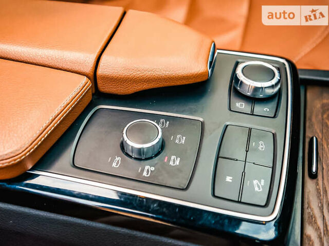 Серый Мерседес ГЛС-Класс, объемом двигателя 2.99 л и пробегом 183 тыс. км за 48500 $, фото 27 на Automoto.ua