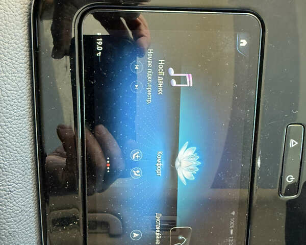 Мерседес ГЛС-Класс 2020 у Києві на Automoto.ua Сірий Мерседес ГЛС-Класс, об'ємом двигуна 3 л та пробігом 99 тис. км за 74500 $, фото 19 на Automoto.ua