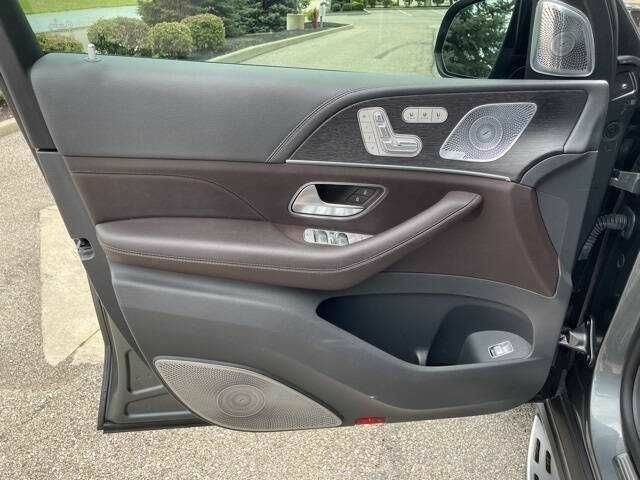 Серый Мерседес ГЛС-Класс, объемом двигателя 4 л и пробегом 48 тыс. км за 30000 $, фото 8 на Automoto.ua