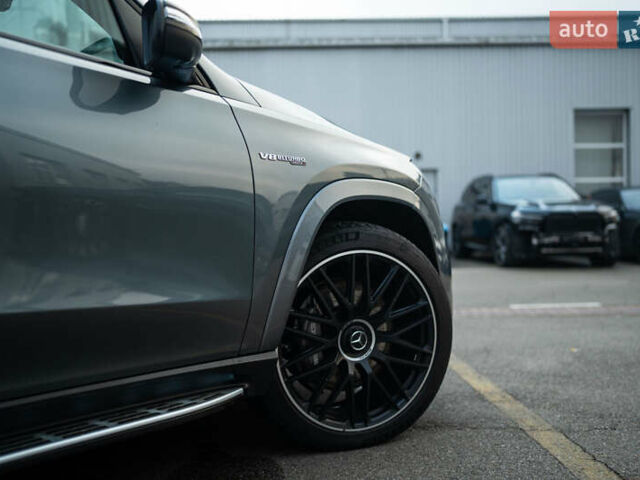 Серый Мерседес ГЛС-Класс, объемом двигателя 3.98 л и пробегом 42 тыс. км за 163000 $, фото 4 на Automoto.ua