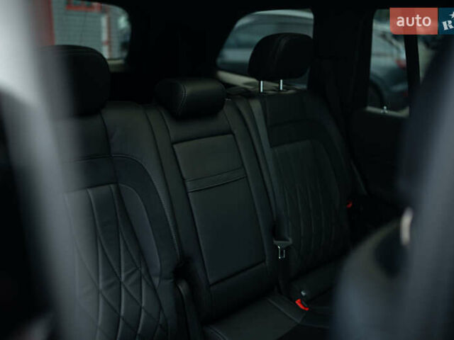 Серый Мерседес ГЛС-Класс, объемом двигателя 3.98 л и пробегом 42 тыс. км за 163000 $, фото 23 на Automoto.ua