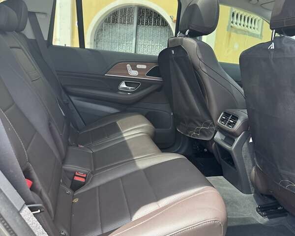 Серый Мерседес ГЛС-Класс, объемом двигателя 2.93 л и пробегом 50 тыс. км за 88000 $, фото 10 на Automoto.ua