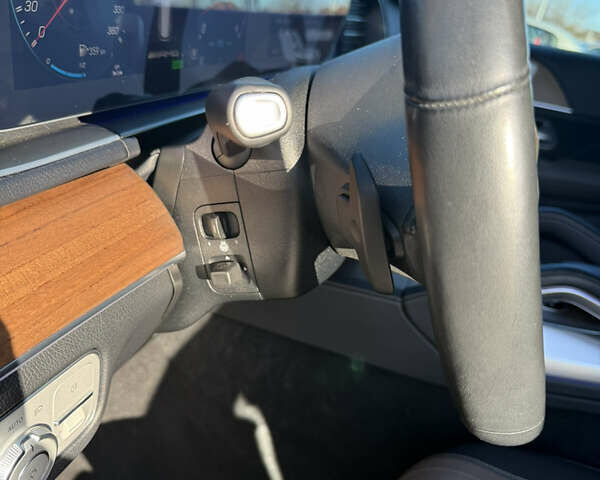 Мерседес ГЛС-Класс 2020 у Києві на Automoto.ua Сірий Мерседес ГЛС-Класс, об'ємом двигуна 3 л та пробігом 99 тис. км за 74500 $, фото 9 на Automoto.ua